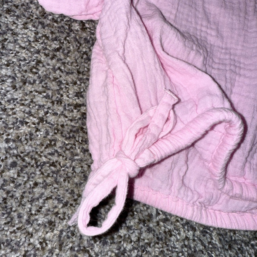 Old navy light pink puff sleeve top - Picture 4 of 5